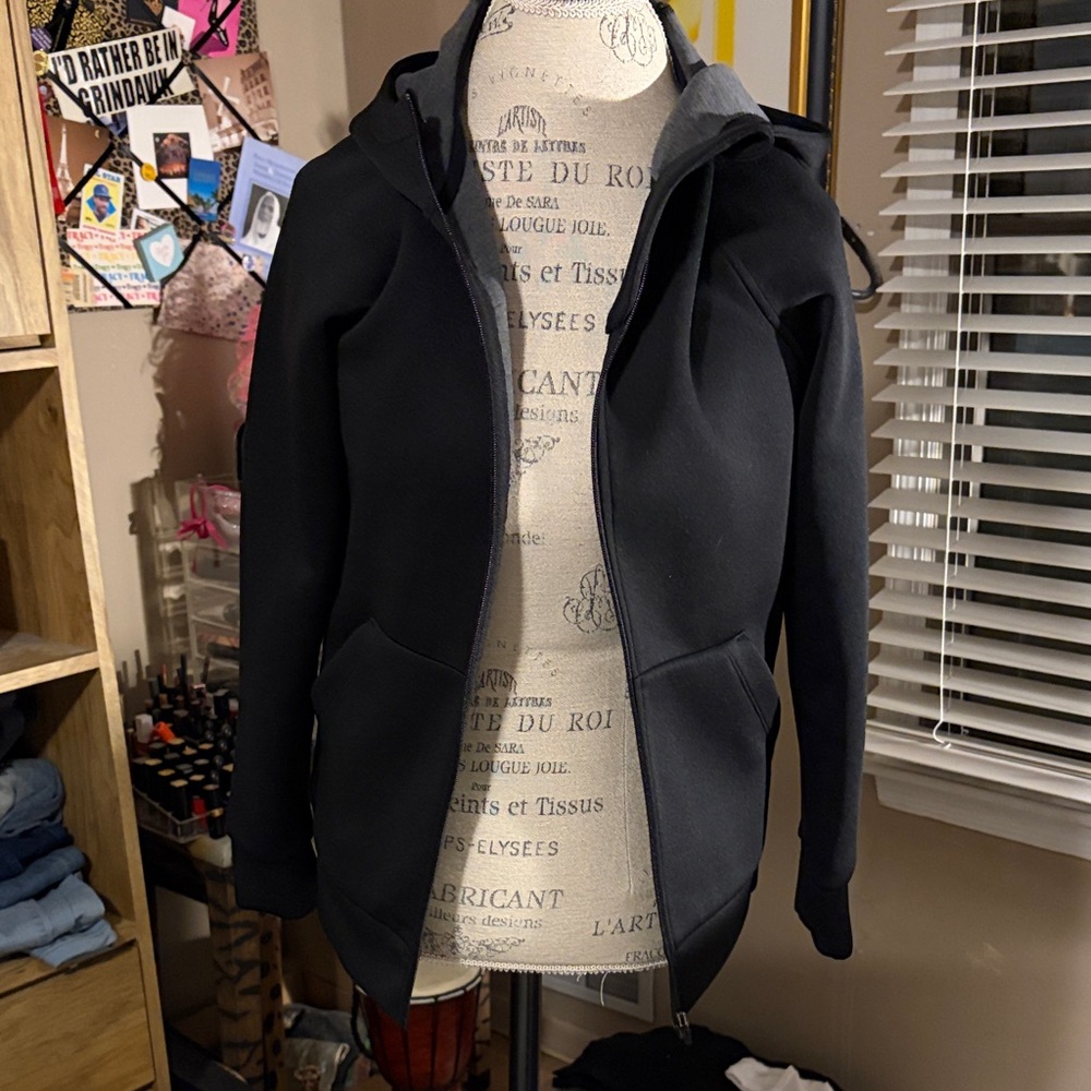 Black Avis Zip-Up Back Detail Hoodie - Medium